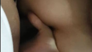 Beurette Jeune et Mince Qui Aime L'anus. Elle adore Comme Une Pute