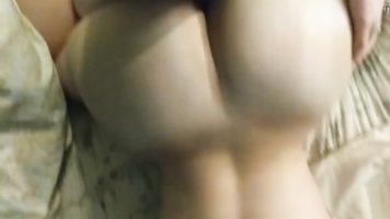 "Don't jizz inner me" Tinder hookup removes condom